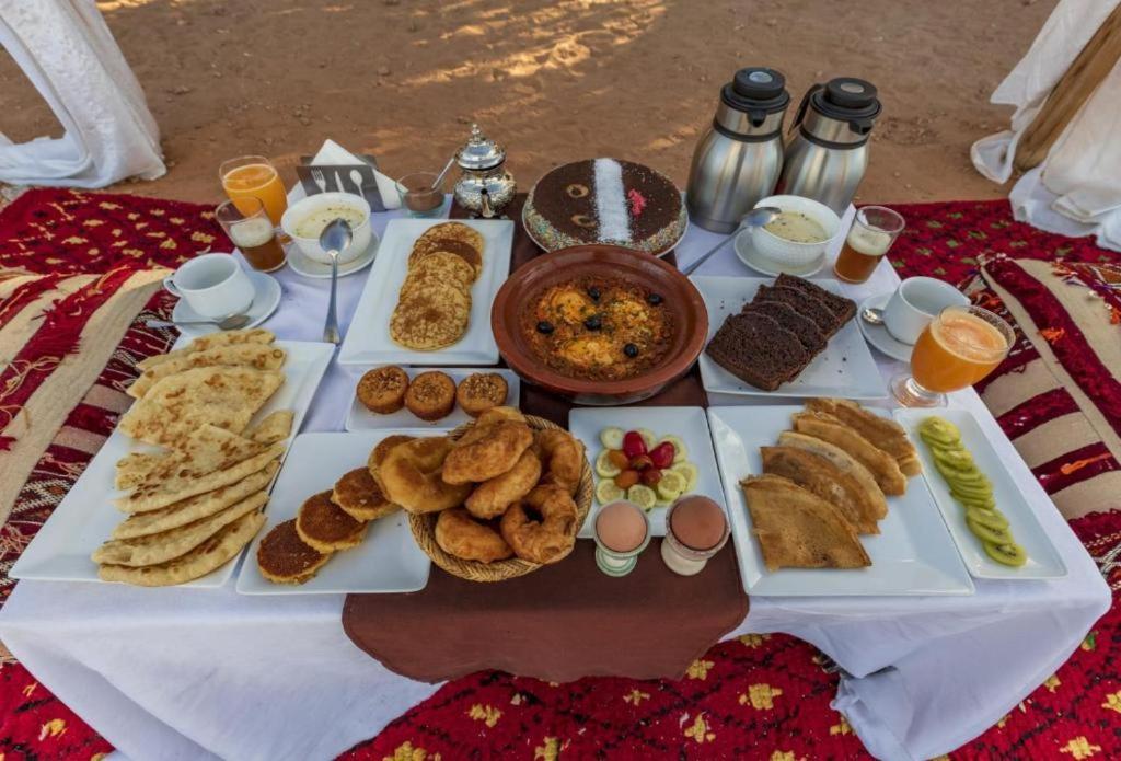 Blue Sky Luxury Camp Hotel Merzouga Eksteriør billede