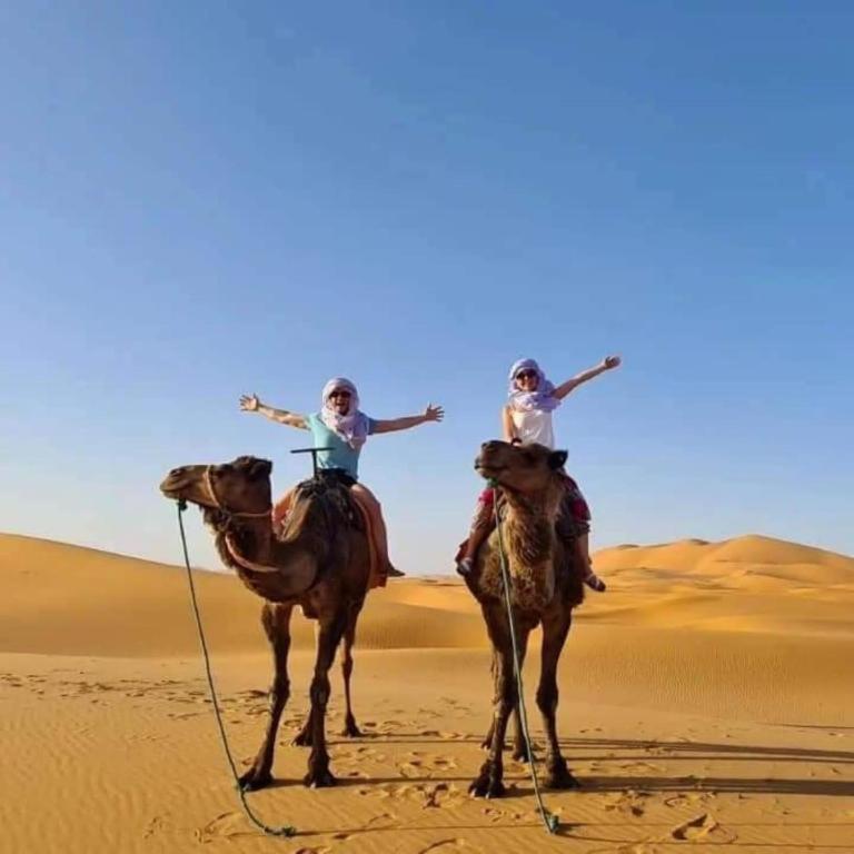 Blue Sky Luxury Camp Hotel Merzouga Eksteriør billede