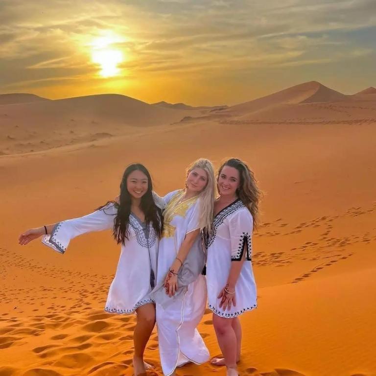 Blue Sky Luxury Camp Hotel Merzouga Eksteriør billede